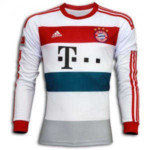 Футбольная футболка для детей Bayern Munich Гостевая 2014 2015 длинный рукав S (рост 116 см)